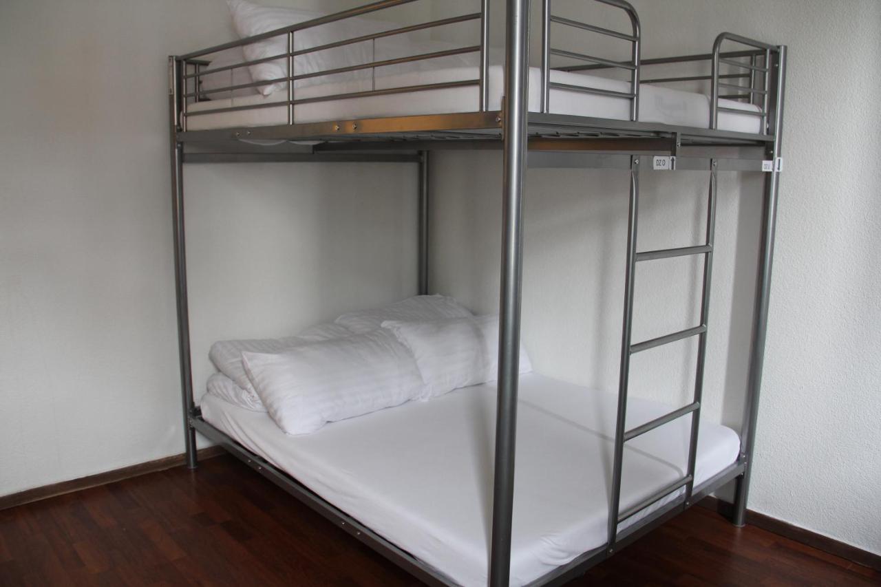 Stay2Night City Center Hostel Цюрих Экстерьер фото